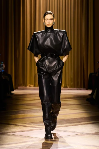 Look 31